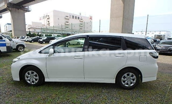 Nunua Ilio tumika Toyota Wish Nyeupe Gari ndani ya Beitbridge nchini Matabeleland Kusini Nunua Ilio tumika Toyota Wish Nyeupe Gari ndani ya Beitbridge nchini Matabeleland Kusini