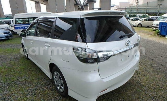 Nunua Ilio tumika Toyota Wish Nyeupe Gari ndani ya Beitbridge nchini Matabeleland Kusini Nunua Ilio tumika Toyota Wish Nyeupe Gari ndani ya Beitbridge nchini Matabeleland Kusini