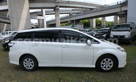 Nunua Ilio tumika Toyota Wish Nyeupe Gari ndani ya Beitbridge nchini Matabeleland Kusini Nunua Ilio tumika Toyota Wish Nyeupe Gari ndani ya Beitbridge nchini Matabeleland Kusini