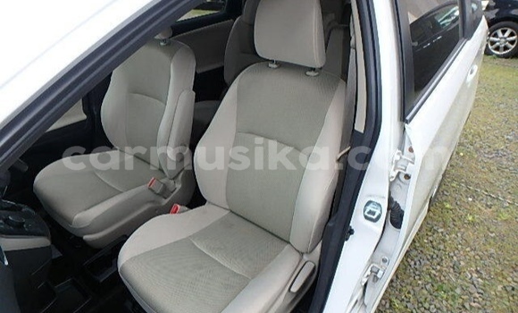 Nunua Ilio tumika Toyota Wish Nyeupe Gari ndani ya Beitbridge nchini Matabeleland Kusini Nunua Ilio tumika Toyota Wish Nyeupe Gari ndani ya Beitbridge nchini Matabeleland Kusini