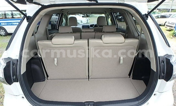 Nunua Ilio tumika Toyota Wish Nyeupe Gari ndani ya Beitbridge nchini Matabeleland Kusini Nunua Ilio tumika Toyota Wish Nyeupe Gari ndani ya Beitbridge nchini Matabeleland Kusini