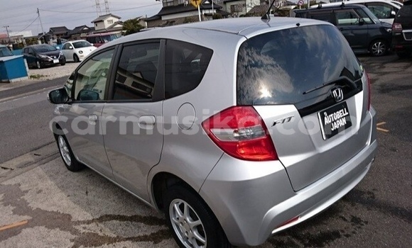 Buy Used Honda Fit Silver Car in Beitbridge in Matabeleland South Buy Used Honda Fit Silver Car in Beitbridge in Matabeleland South