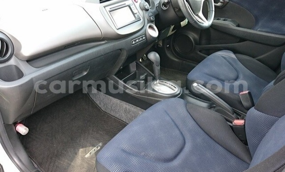 Buy Used Honda Fit Silver Car in Beitbridge in Matabeleland South Buy Used Honda Fit Silver Car in Beitbridge in Matabeleland South