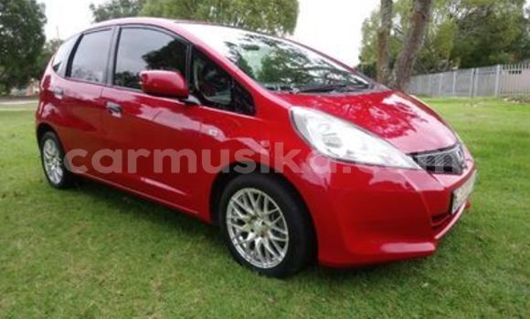 Nunua Ilio tumika Honda Fit Nyekundu Gari ndani ya Beitbridge nchini Matabeleland Kusini Nunua Ilio tumika Honda Fit Nyekundu Gari ndani ya Beitbridge nchini Matabeleland Kusini