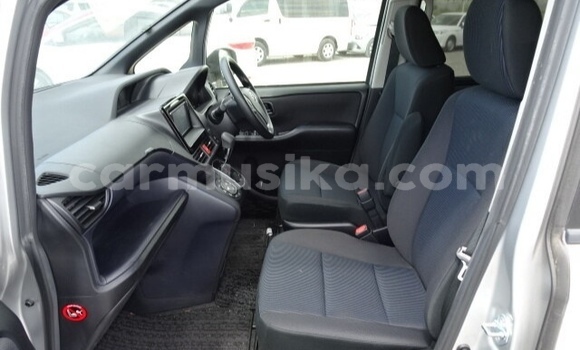 Tenga Tsaru Toyota Noah Sirivha Mota in Beitbridge in Matabeleland South Tenga Tsaru Toyota Noah Sirivha Mota in Beitbridge in Matabeleland South