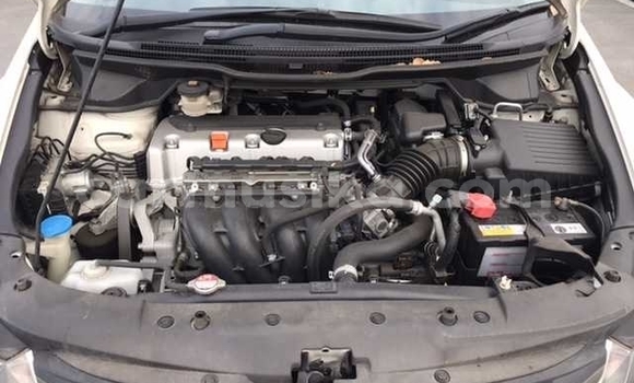 Acheter Occasion Voiture Honda Odyssey Blanc à Beitbridge, Matabeleland South Acheter Occasion Voiture Honda Odyssey Blanc à Beitbridge, Matabeleland South