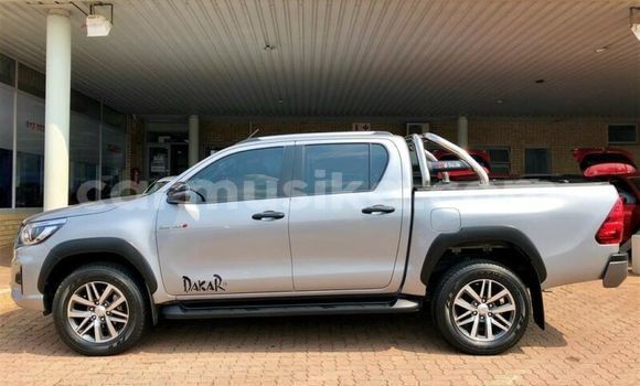 Buy Used Toyota Hilux Silver Car in Beitbridge in Matabeleland South Buy Used Toyota Hilux Silver Car in Beitbridge in Matabeleland South