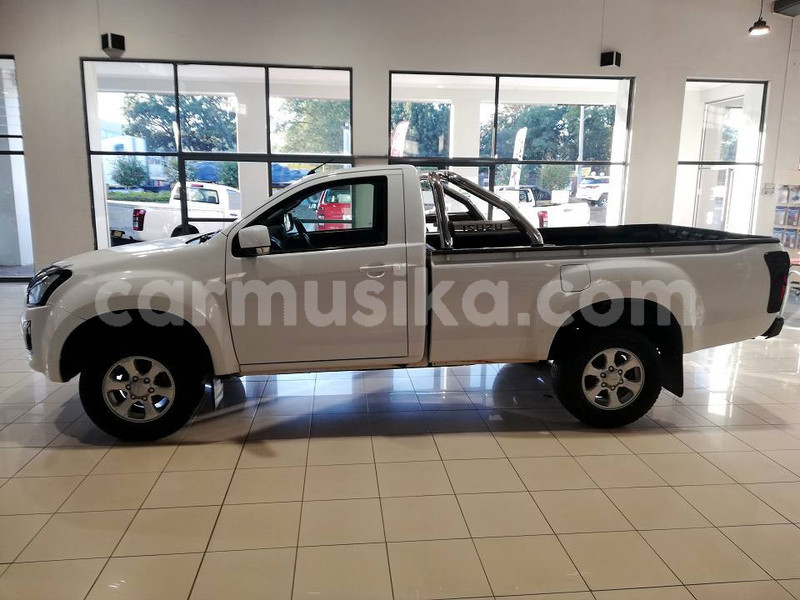 Big with watermark isuzu kb matabeleland south beitbridge 22225