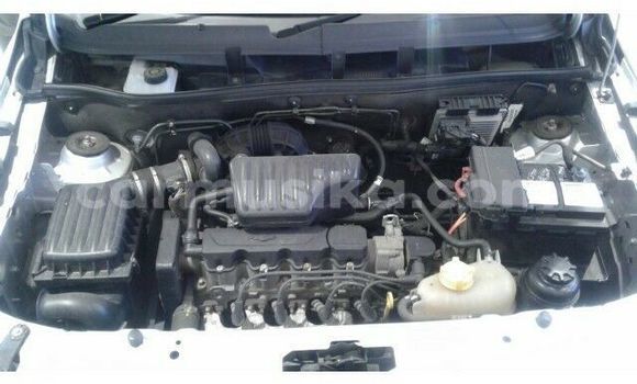 Tenga Tsaru Chevrolet Corsa Sirivha Mota in Beitbridge in Matabeleland South Tenga Tsaru Chevrolet Corsa Sirivha Mota in Beitbridge in Matabeleland South