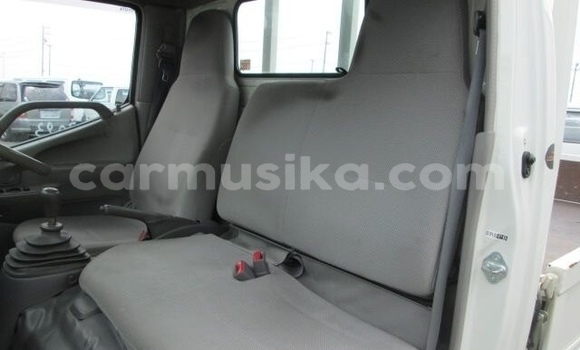 Tenga Tsaru Toyota Dyna Chena Mota in Beitbridge in Matabeleland South Tenga Tsaru Toyota Dyna Chena Mota in Beitbridge in Matabeleland South