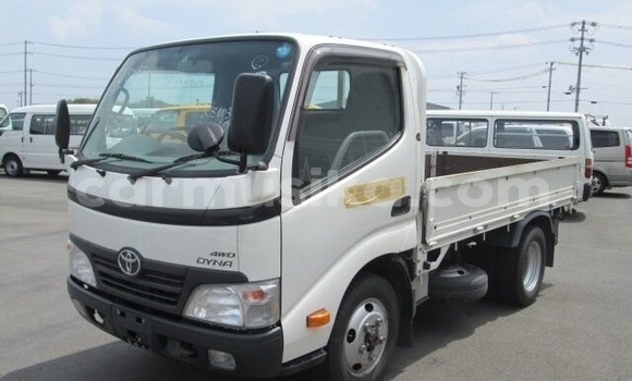 Tenga Tsaru Toyota Dyna Chena Mota in Beitbridge in Matabeleland South Tenga Tsaru Toyota Dyna Chena Mota in Beitbridge in Matabeleland South
