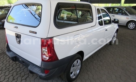 Acheter Occasion Voiture Nissan NV200 Blanc à Beitbridge, Matabeleland South Acheter Occasion Voiture Nissan NV200 Blanc à Beitbridge, Matabeleland South