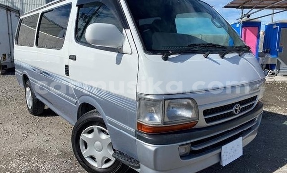 Nunua Ilio tumika Toyota Hiace Nyeupe Gari ndani ya Beitbridge nchini Matabeleland Kusini