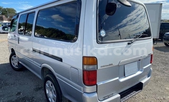 Acheter Occasion Voiture Toyota Hiace Blanc à Beitbridge, Matabeleland South Acheter Occasion Voiture Toyota Hiace Blanc à Beitbridge, Matabeleland South