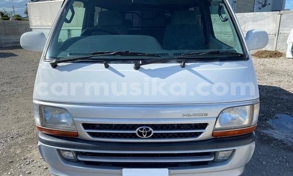 Acheter Occasion Voiture Toyota Hiace Blanc à Beitbridge, Matabeleland South Acheter Occasion Voiture Toyota Hiace Blanc à Beitbridge, Matabeleland South