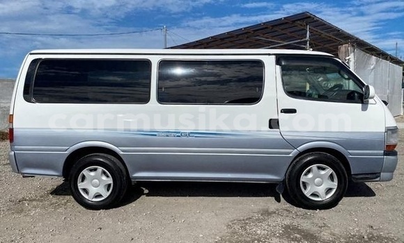 Acheter Occasion Voiture Toyota Hiace Blanc à Beitbridge, Matabeleland South Acheter Occasion Voiture Toyota Hiace Blanc à Beitbridge, Matabeleland South