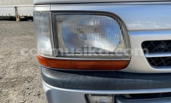 Acheter Occasion Voiture Toyota Hiace Blanc à Beitbridge, Matabeleland South Acheter Occasion Voiture Toyota Hiace Blanc à Beitbridge, Matabeleland South