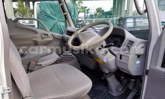 Acheter Occasion Voiture Toyota Dyna Blanc à Beitbridge, Matabeleland South Acheter Occasion Voiture Toyota Dyna Blanc à Beitbridge, Matabeleland South