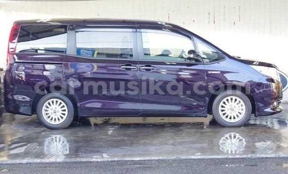 Acheter Import Voiture Toyota Noah Autre à Beitbridge, Matabeleland South Acheter Import Voiture Toyota Noah Autre à Beitbridge, Matabeleland South