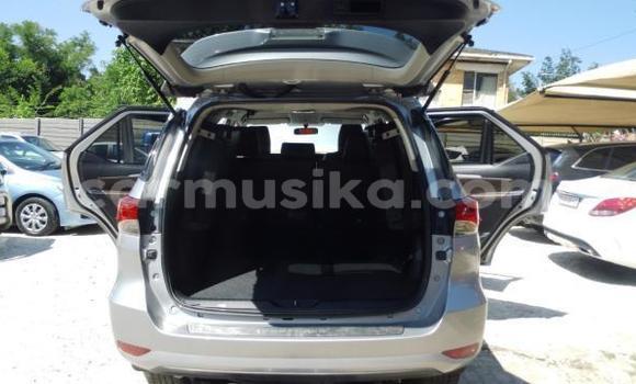 Acheter Import Voiture Toyota Fortuner Autre à Beitbridge, Matabeleland South Acheter Import Voiture Toyota Fortuner Autre à Beitbridge, Matabeleland South