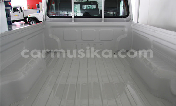 Tenga Tsaru Mahindra Bolero Chena Mota in Beitbridge in Matabeleland South Tenga Tsaru Mahindra Bolero Chena Mota in Beitbridge in Matabeleland South