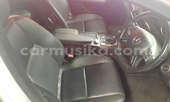 Nunua Ilio tumika BMW 3–Series Fedha Gari ndani ya Beitbridge nchini Matabeleland Kusini Nunua Ilio tumika BMW 3–Series Fedha Gari ndani ya Beitbridge nchini Matabeleland Kusini