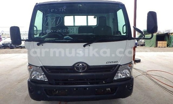 Nunua Imported Toyota Dyna Nyingine Gari ndani ya Beitbridge nchini Matabeleland Kusini