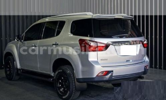 Tenga Imported Isuzu MU-X Zvimwe Mota in Beitbridge in Matabeleland South Tenga Imported Isuzu MU-X Zvimwe Mota in Beitbridge in Matabeleland South