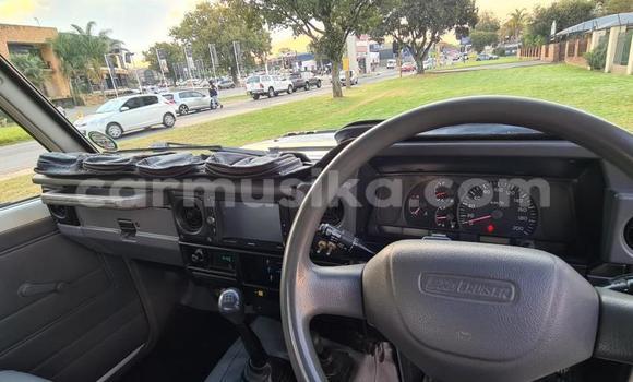 Acheter Occasion Voiture Toyota Land Cruiser Blanc à Beitbridge, Matabeleland South Acheter Occasion Voiture Toyota Land Cruiser Blanc à Beitbridge, Matabeleland South