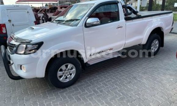 Tenga Tsaru Toyota Hilux Chena Mota in Beitbridge in Matabeleland South Tenga Tsaru Toyota Hilux Chena Mota in Beitbridge in Matabeleland South