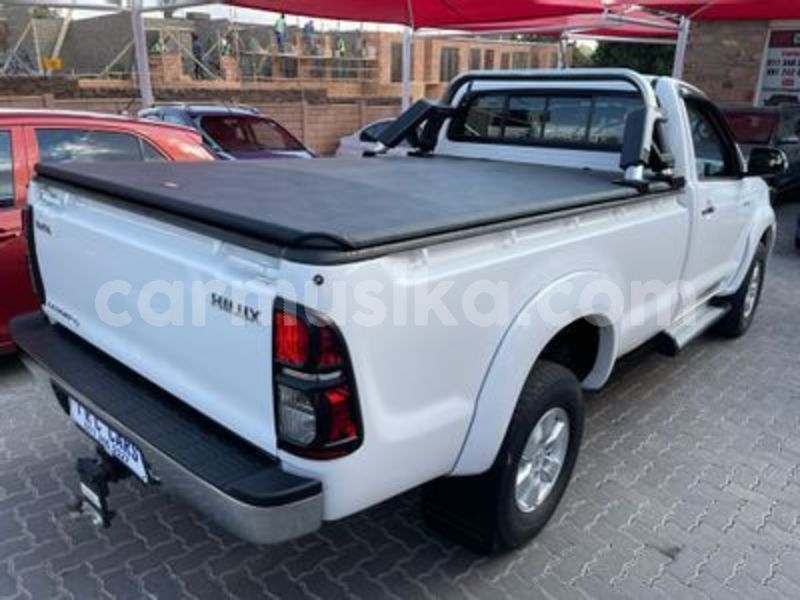 Big with watermark toyota hilux matabeleland south beitbridge 22279