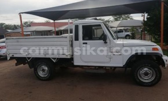 Acheter Occasion Voiture Mahindra Bolero Gris à Beitbridge, Matabeleland South Acheter Occasion Voiture Mahindra Bolero Gris à Beitbridge, Matabeleland South