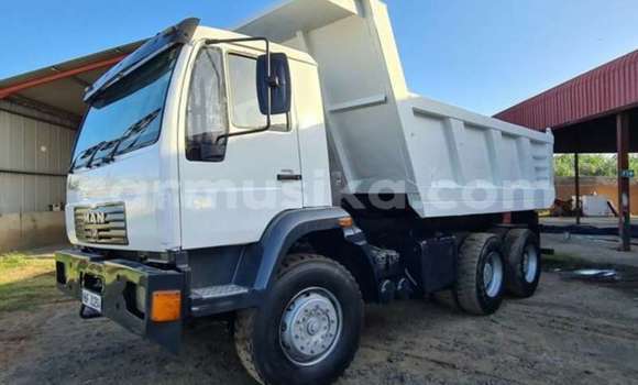 Tenga Tsaru Man Silent Zvimwe Rori in Beitbridge in Matabeleland South Tenga Tsaru Man Silent Zvimwe Rori in Beitbridge in Matabeleland South