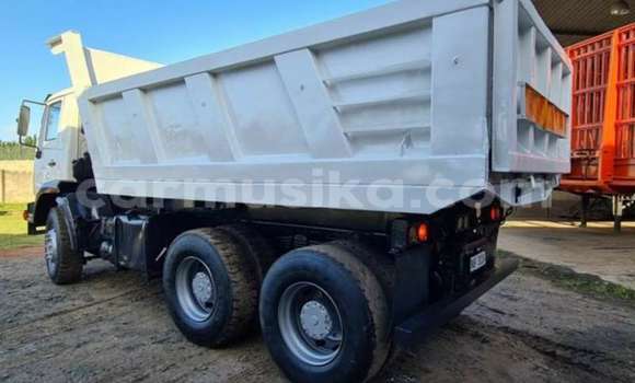 Tenga Tsaru Man Silent Zvimwe Rori in Beitbridge in Matabeleland South Tenga Tsaru Man Silent Zvimwe Rori in Beitbridge in Matabeleland South