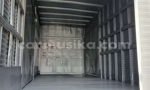 Acheter Occasion Utilitaire Isuzu FTR 850 Blanc à Beitbridge, Matabeleland South Acheter Occasion Utilitaire Isuzu FTR 850 Blanc à Beitbridge, Matabeleland South