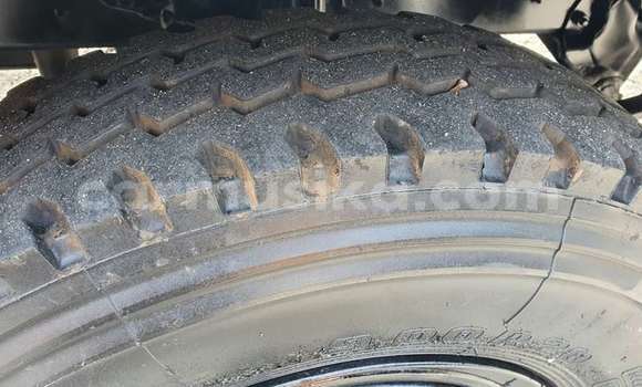 Acheter Occasion Utilitaire Isuzu FTR 850 Blanc à Beitbridge, Matabeleland South Acheter Occasion Utilitaire Isuzu FTR 850 Blanc à Beitbridge, Matabeleland South