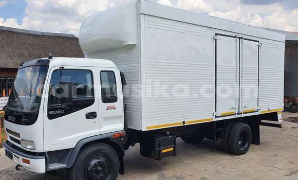 Acheter Occasion Utilitaire Isuzu FTR 850 Blanc à Beitbridge, Matabeleland South Acheter Occasion Utilitaire Isuzu FTR 850 Blanc à Beitbridge, Matabeleland South