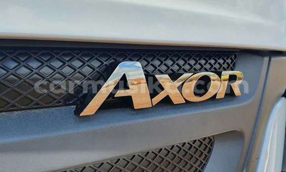 Buy Used Mercedes‒Benz Truck White Truck in Beitbridge in Matabeleland South Buy Used Mercedes‒Benz Truck White Truck in Beitbridge in Matabeleland South