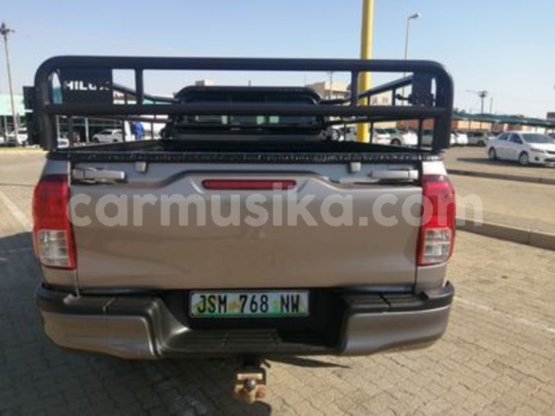 Big with watermark toyota hilux matabeleland south beitbridge 22298