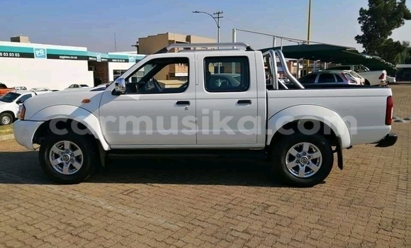 Acheter Occasion Voiture Nissan NP 300 Blanc à Beitbridge, Matabeleland South Acheter Occasion Voiture Nissan NP 300 Blanc à Beitbridge, Matabeleland South