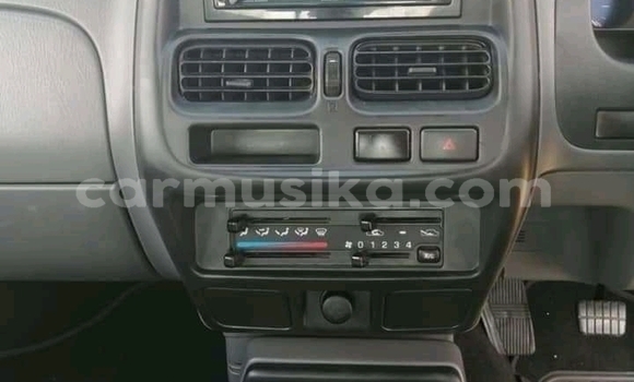 Acheter Occasion Voiture Nissan NP 300 Blanc à Beitbridge, Matabeleland South Acheter Occasion Voiture Nissan NP 300 Blanc à Beitbridge, Matabeleland South