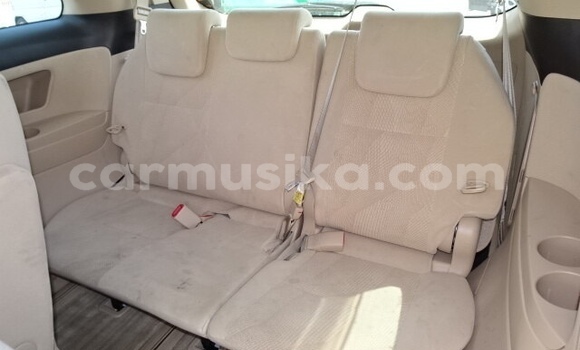 Acheter Occasion Voiture Toyota Estima Blanc à Beitbridge, Matabeleland South Acheter Occasion Voiture Toyota Estima Blanc à Beitbridge, Matabeleland South