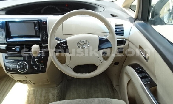 Acheter Occasion Voiture Toyota Estima Blanc à Beitbridge, Matabeleland South Acheter Occasion Voiture Toyota Estima Blanc à Beitbridge, Matabeleland South