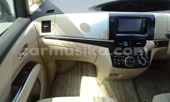 Acheter Occasion Voiture Toyota Estima Blanc à Beitbridge, Matabeleland South Acheter Occasion Voiture Toyota Estima Blanc à Beitbridge, Matabeleland South