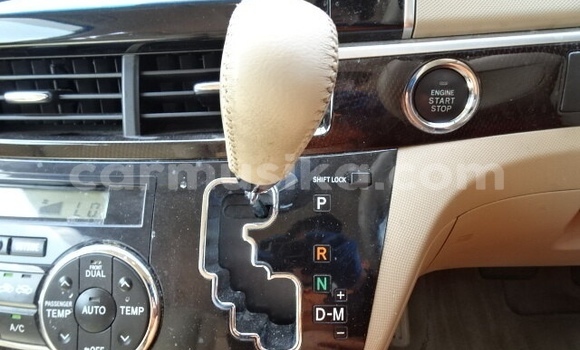 Acheter Occasion Voiture Toyota Estima Blanc à Beitbridge, Matabeleland South Acheter Occasion Voiture Toyota Estima Blanc à Beitbridge, Matabeleland South