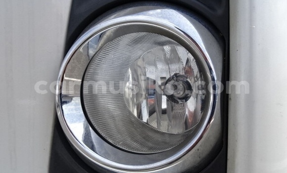 Acheter Occasion Voiture Toyota Estima Blanc à Beitbridge, Matabeleland South Acheter Occasion Voiture Toyota Estima Blanc à Beitbridge, Matabeleland South