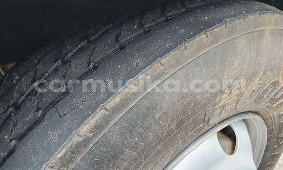 Acheter Occasion Voiture Nissan Urvan Blanc à Beitbridge, Matabeleland South Acheter Occasion Voiture Nissan Urvan Blanc à Beitbridge, Matabeleland South