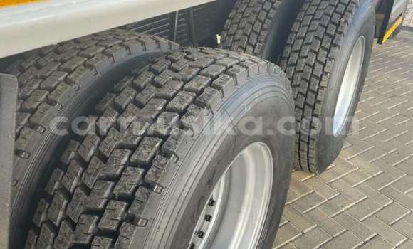 Acheter Occasion Voiture Nissan Urvan Blanc à Beitbridge, Matabeleland South Acheter Occasion Voiture Nissan Urvan Blanc à Beitbridge, Matabeleland South