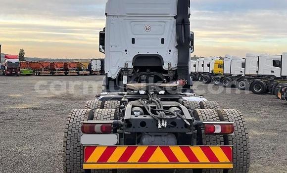 Acheter Occasion Voiture Mercedes‒Benz 600 Blanc à Beitbridge, Matabeleland South Acheter Occasion Voiture Mercedes‒Benz 600 Blanc à Beitbridge, Matabeleland South