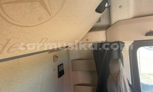 Acheter Occasion Voiture Mercedes‒Benz 600 Blanc à Beitbridge, Matabeleland South Acheter Occasion Voiture Mercedes‒Benz 600 Blanc à Beitbridge, Matabeleland South